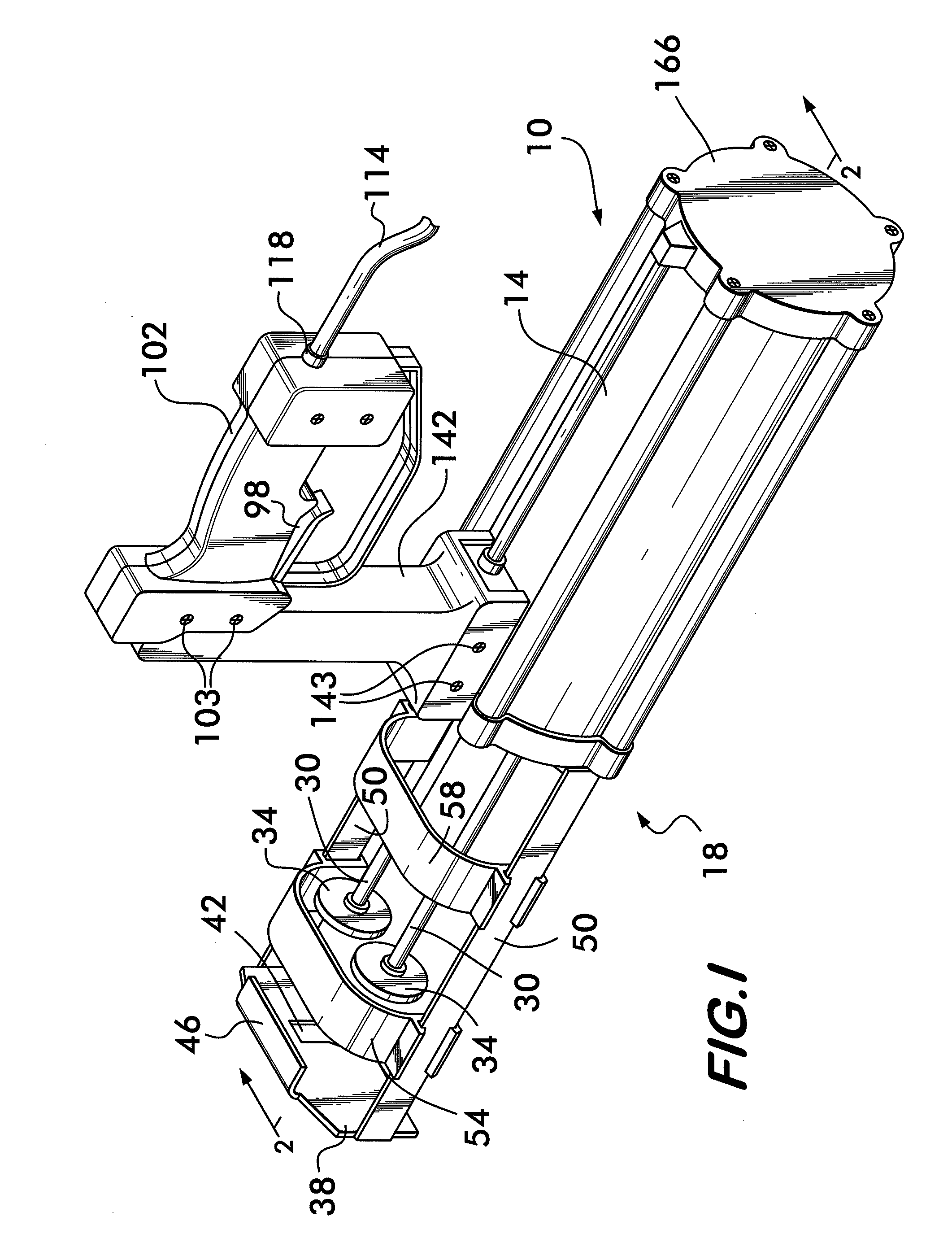 Dispensing device arranged to reduce the risk of strain and injury during use