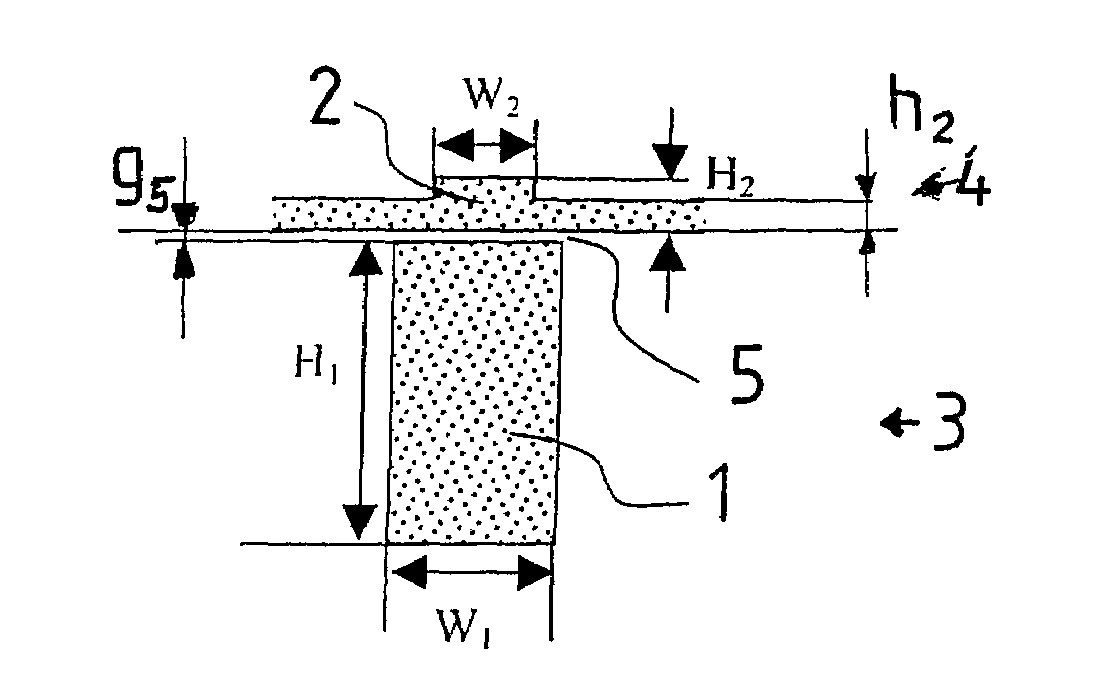 Structure comprising an adiabatic coupler for adiabatic coupling of light between two optical waveguides and method for manufacturing such a structure