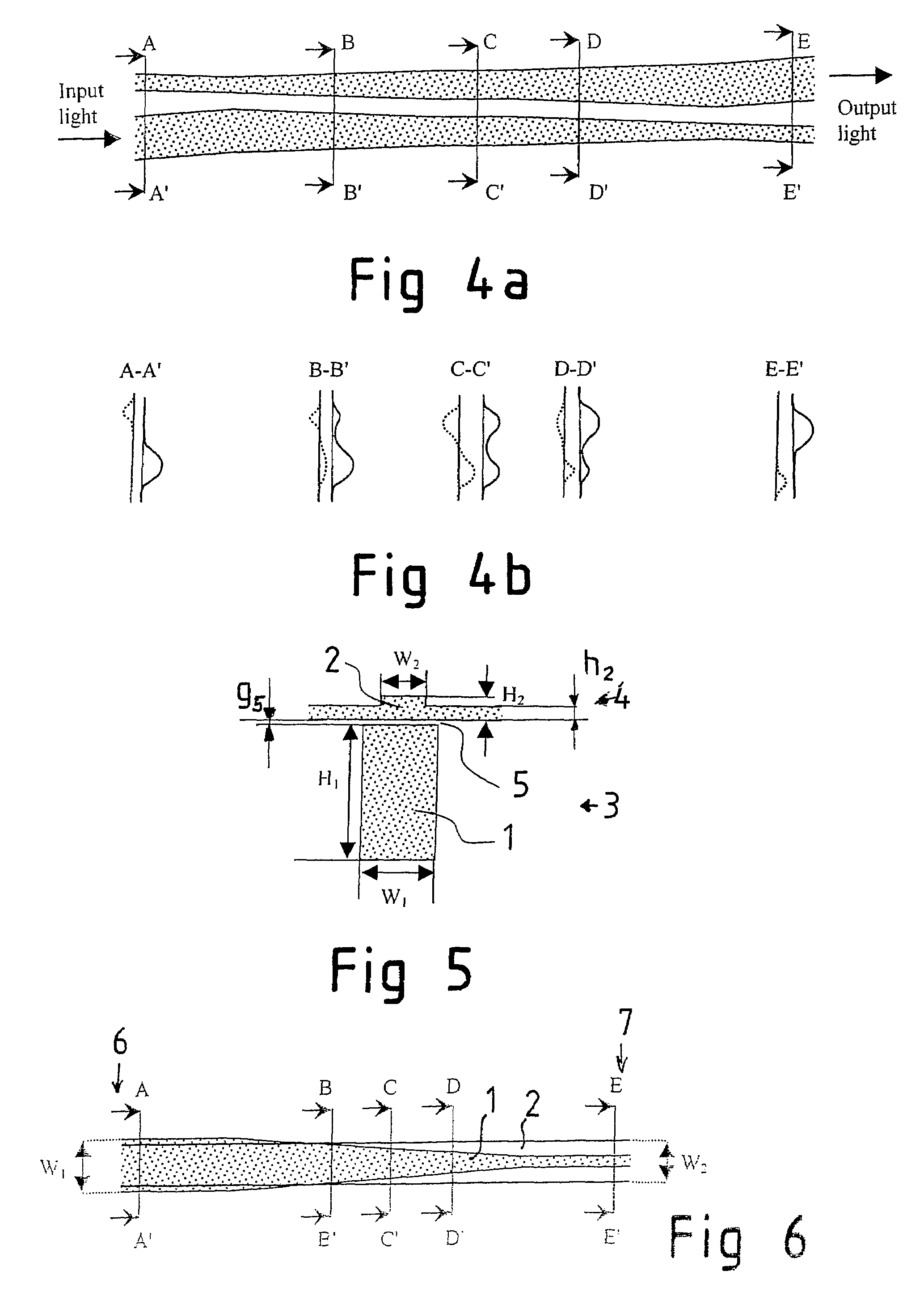 Structure comprising an adiabatic coupler for adiabatic coupling of light between two optical waveguides and method for manufacturing such a structure