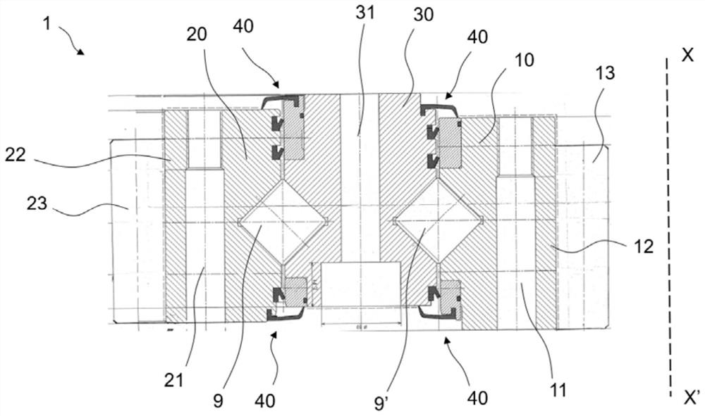 Rolling bearing comprising three concentric rings