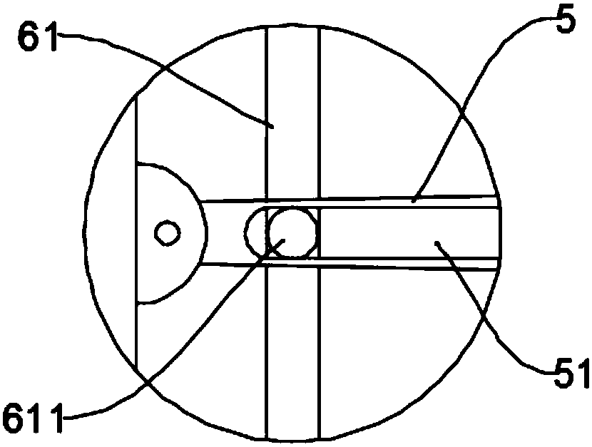 Chemical reaction tank for facilitating manual inner wall cleaning