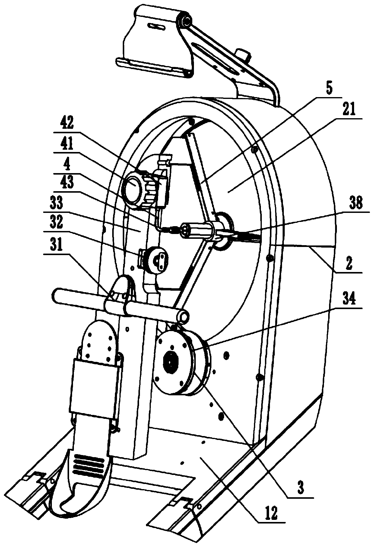 Rowing machine with inclined water tank and adjustable resistance