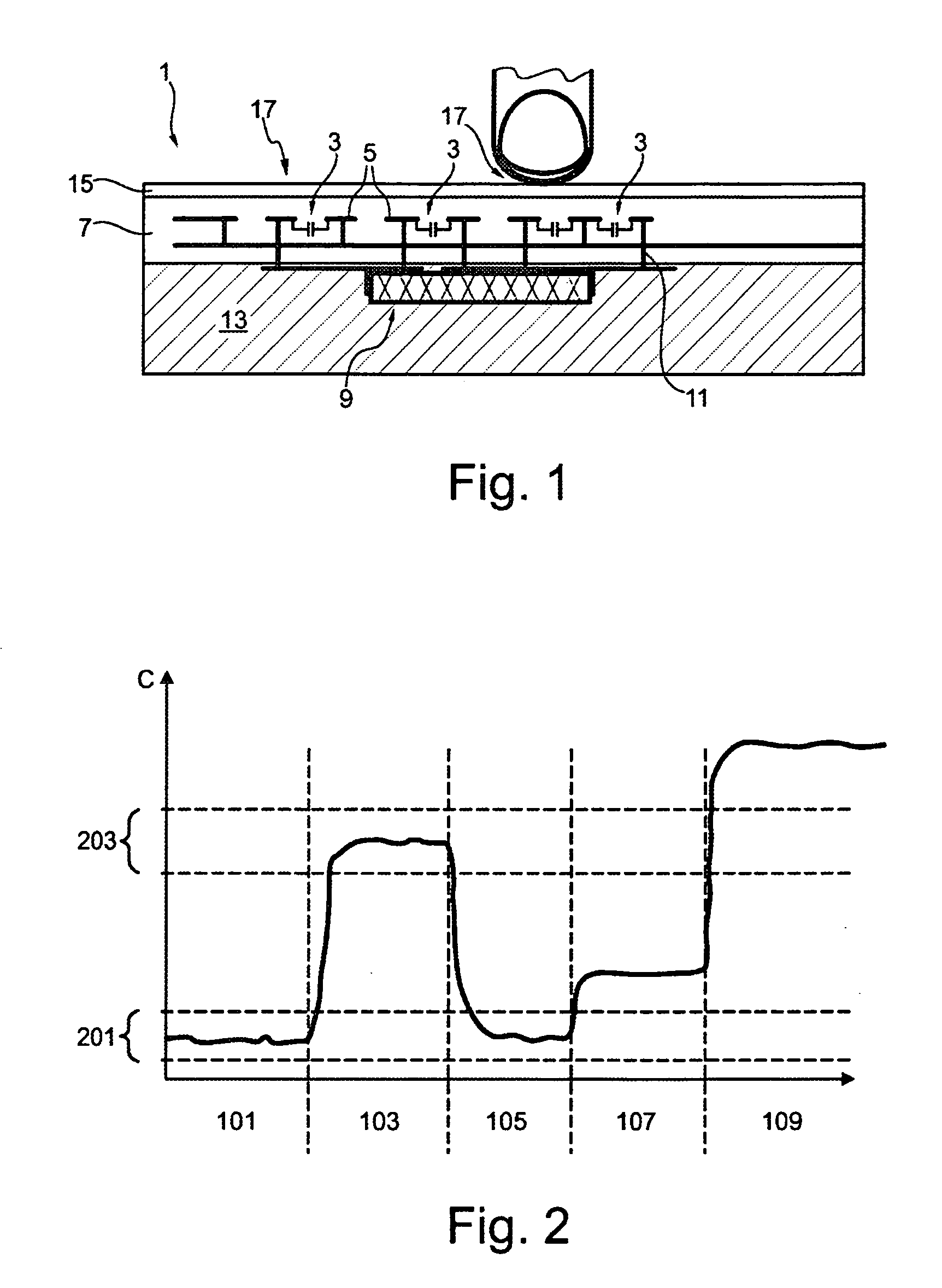 Keyboard having capacitance-sensitive key fields