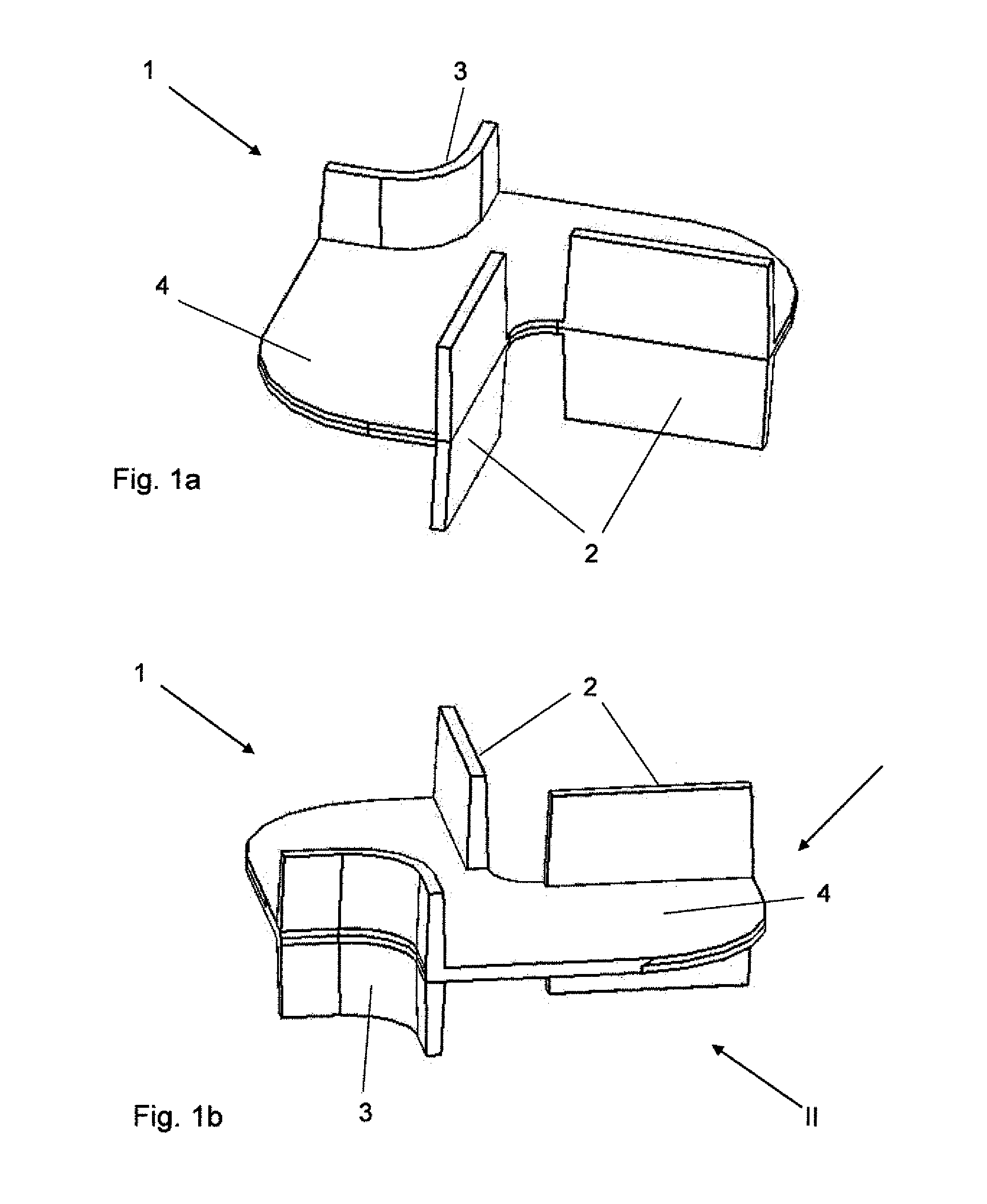 Device for orienting a stack of containers