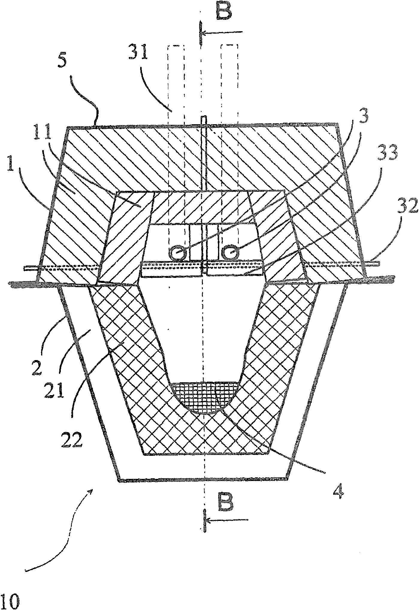 Launder for casting molten copper