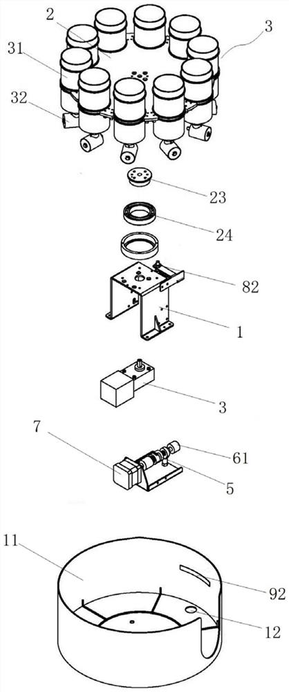 Solid seasoning adding device and intelligent cooker