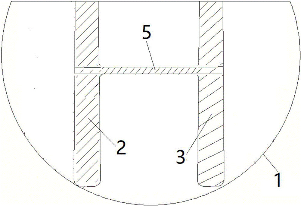 Engine cylinder body casting sand core and method for casting cylinder body through casting sand core