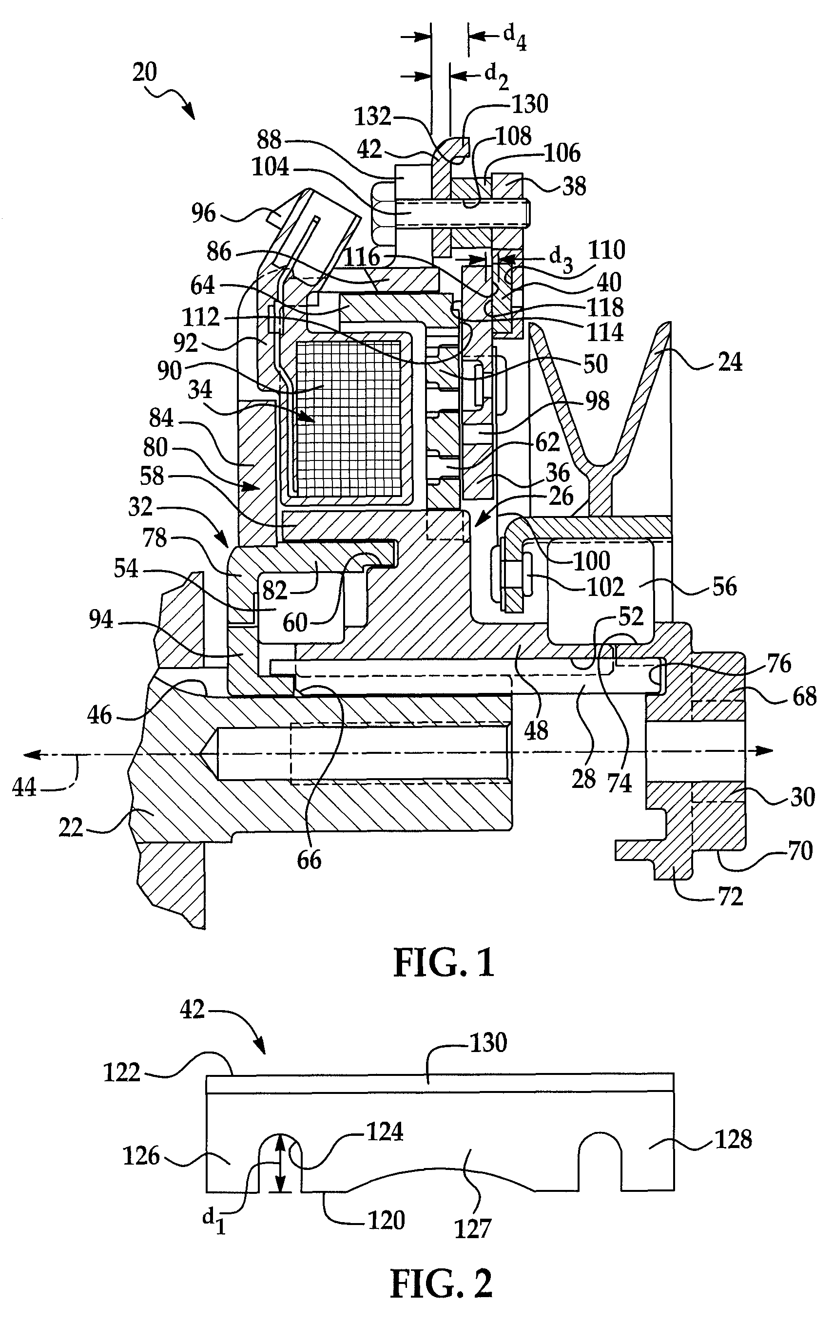 Rotational coupling device with wear compensation structure