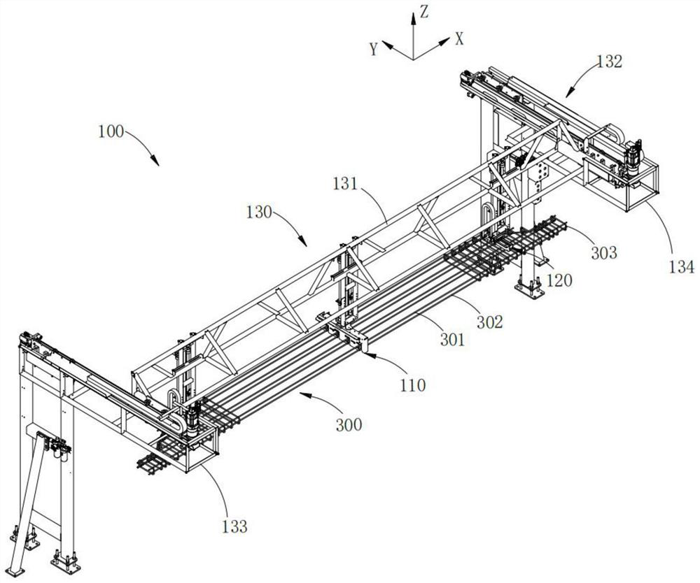 Reinforcement cage hoisting device and reinforcement cage carrying equipment