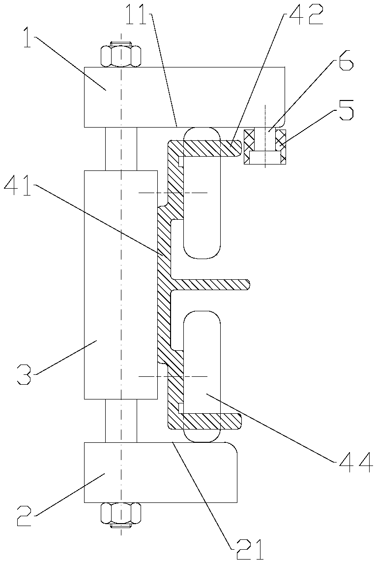 Circular loom