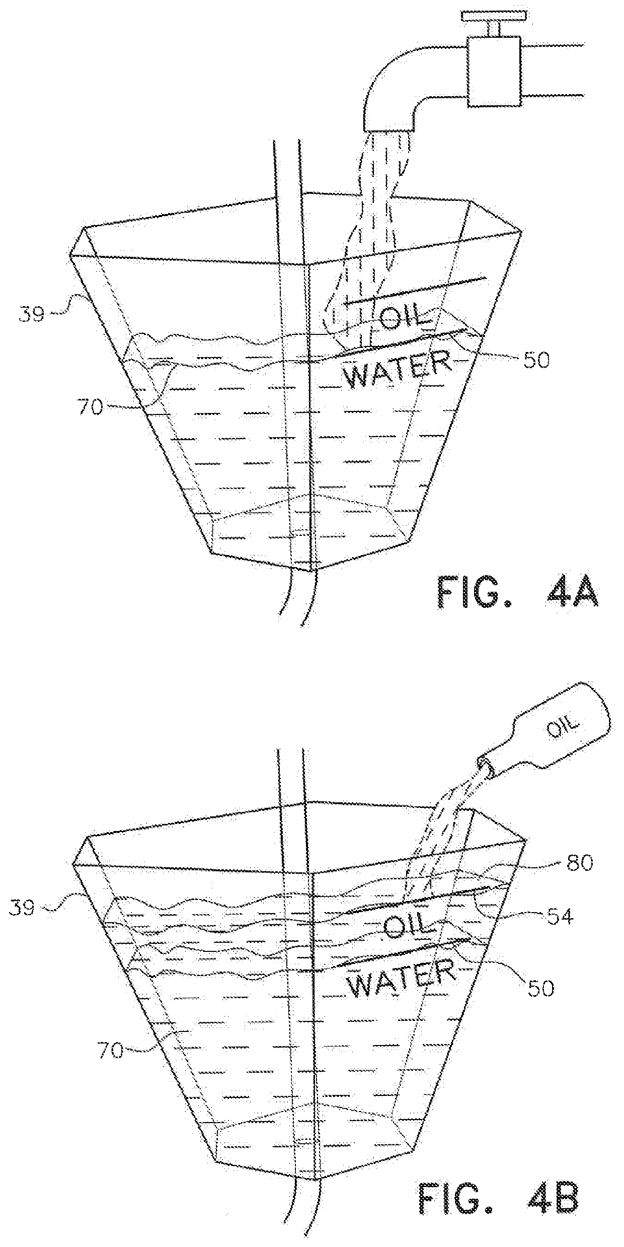 Auxiliary ant moat for hummingbird feeder and method of use thereof