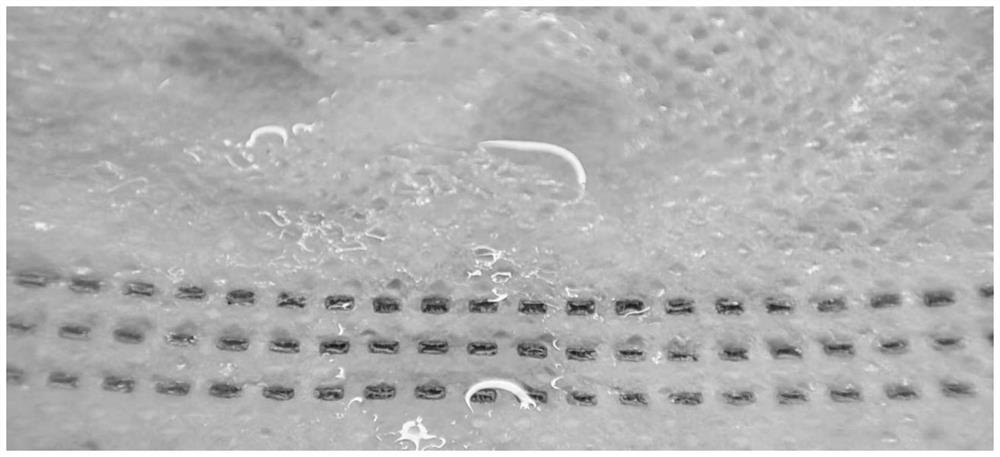 Super-infiltration antiviral protective mask and preparation method thereof