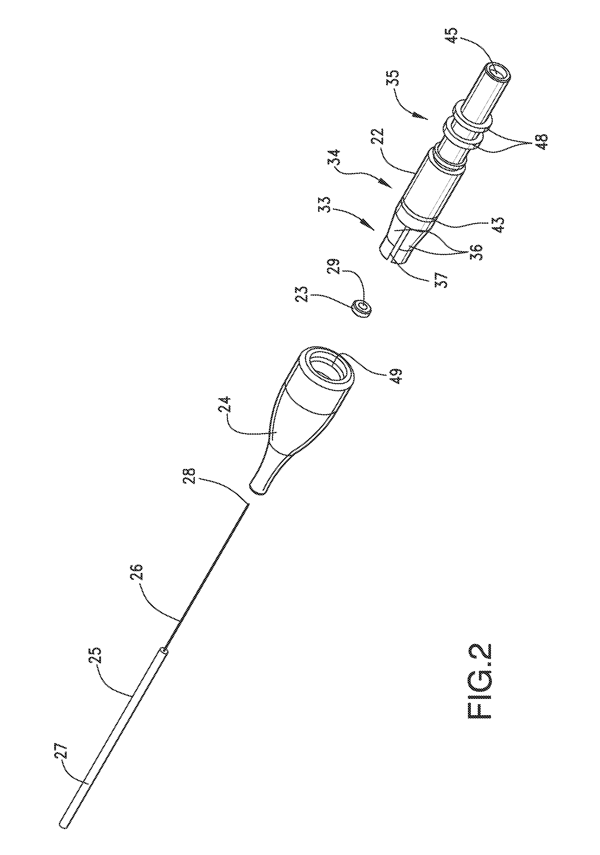 Wide temperature range optical fiber connector with thermal expansion compensation