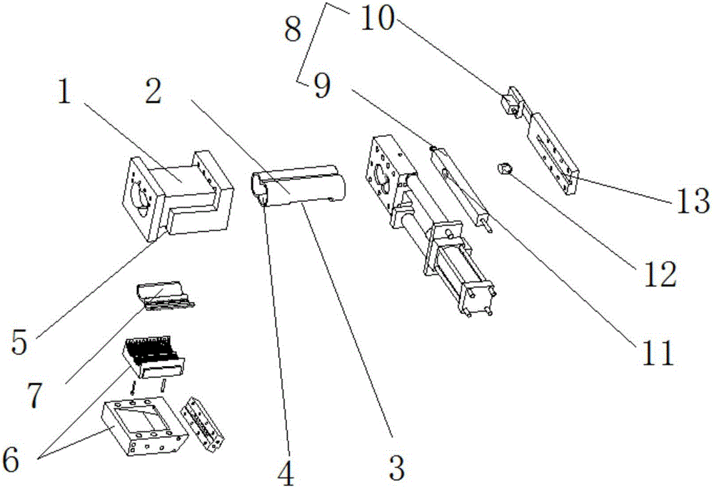 Granulator and granulator head thereof