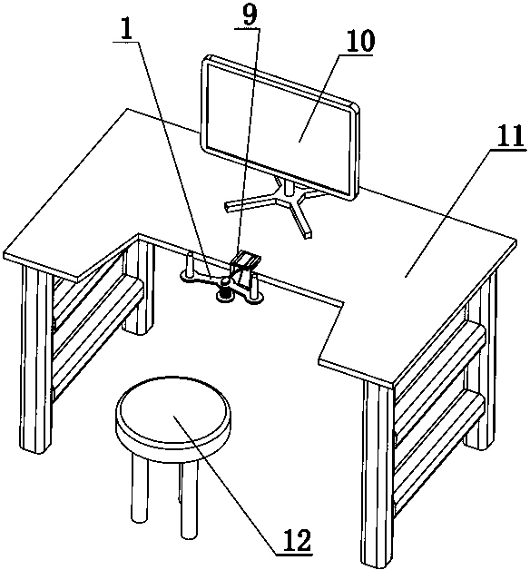 Upper limber training platform capable of simulating motions in scenes of life