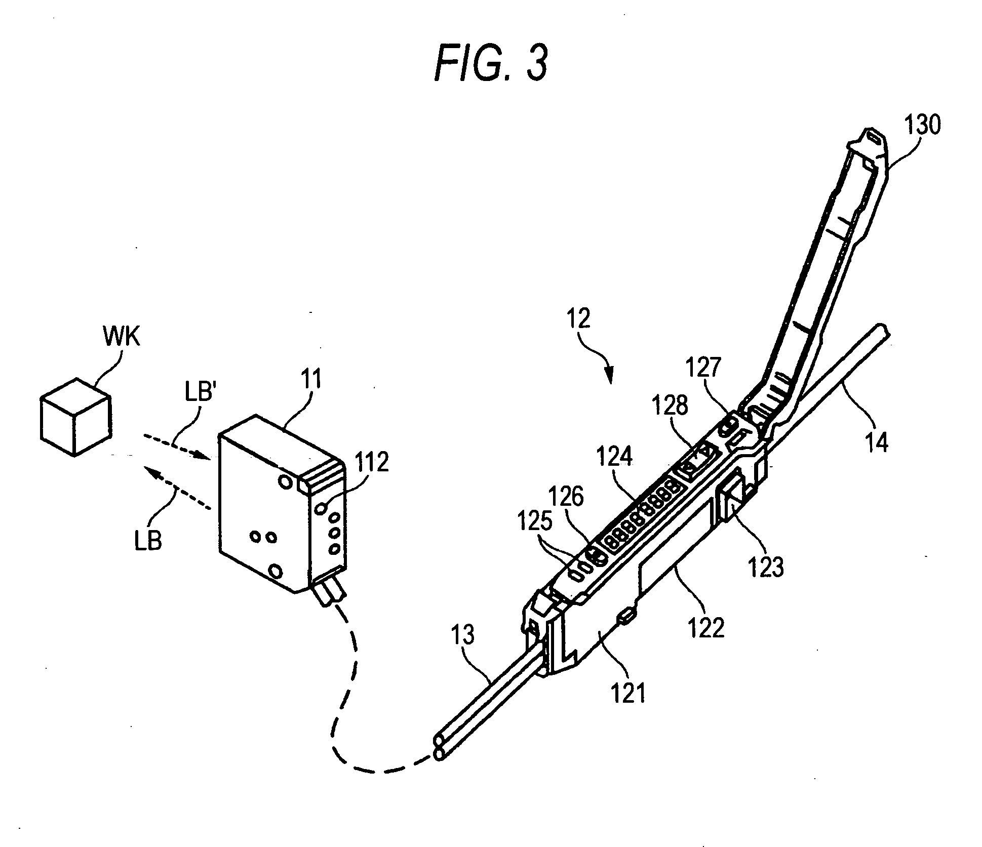 Position sensitive photoelectric sensor and method of setting reference distance in the same