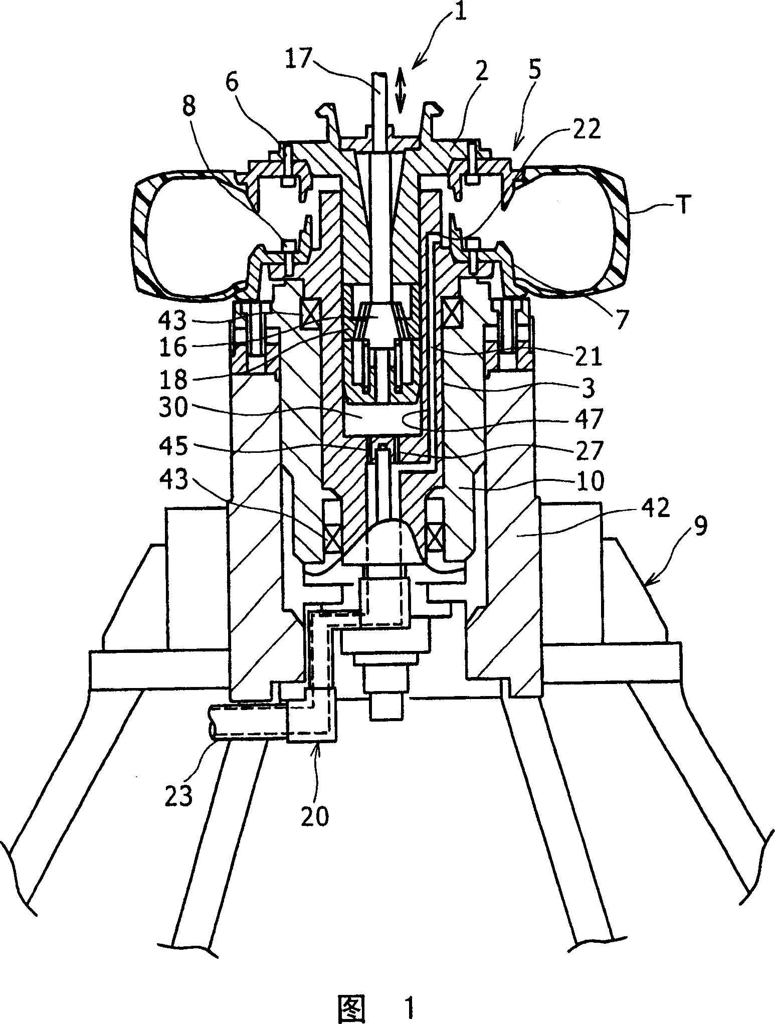 Tire testing machine and axis misalignment measuring method for tire testing machine