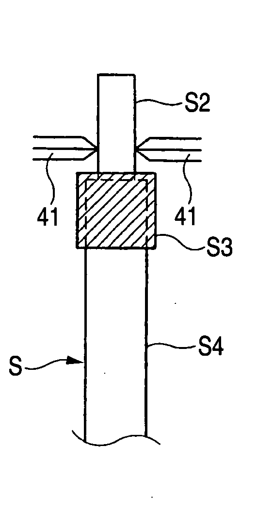 Method of processing end portion of shielded wire and end portion processing apparatus