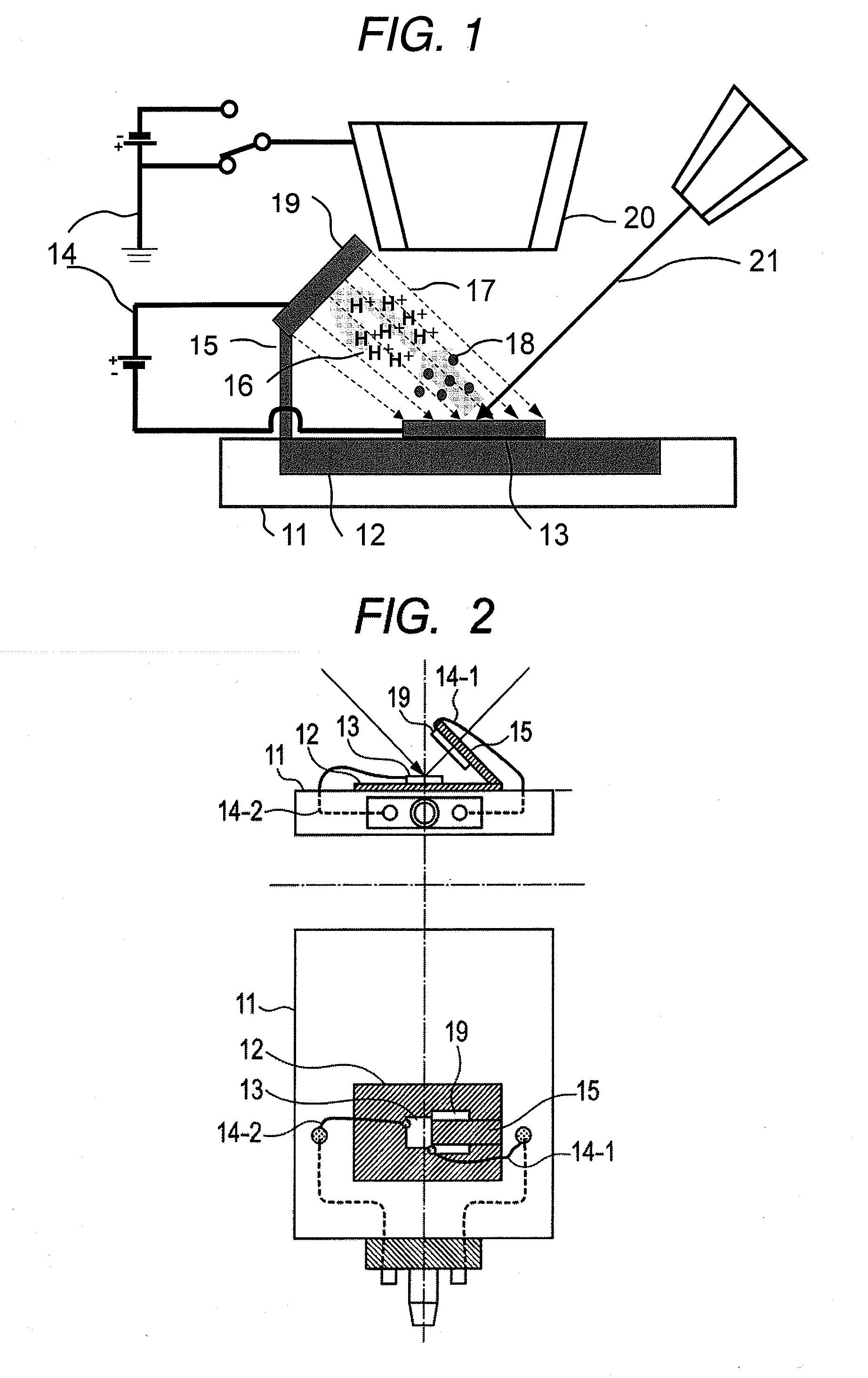 Information acquiring apparatus and information acquiring method for acquiring mass-related information