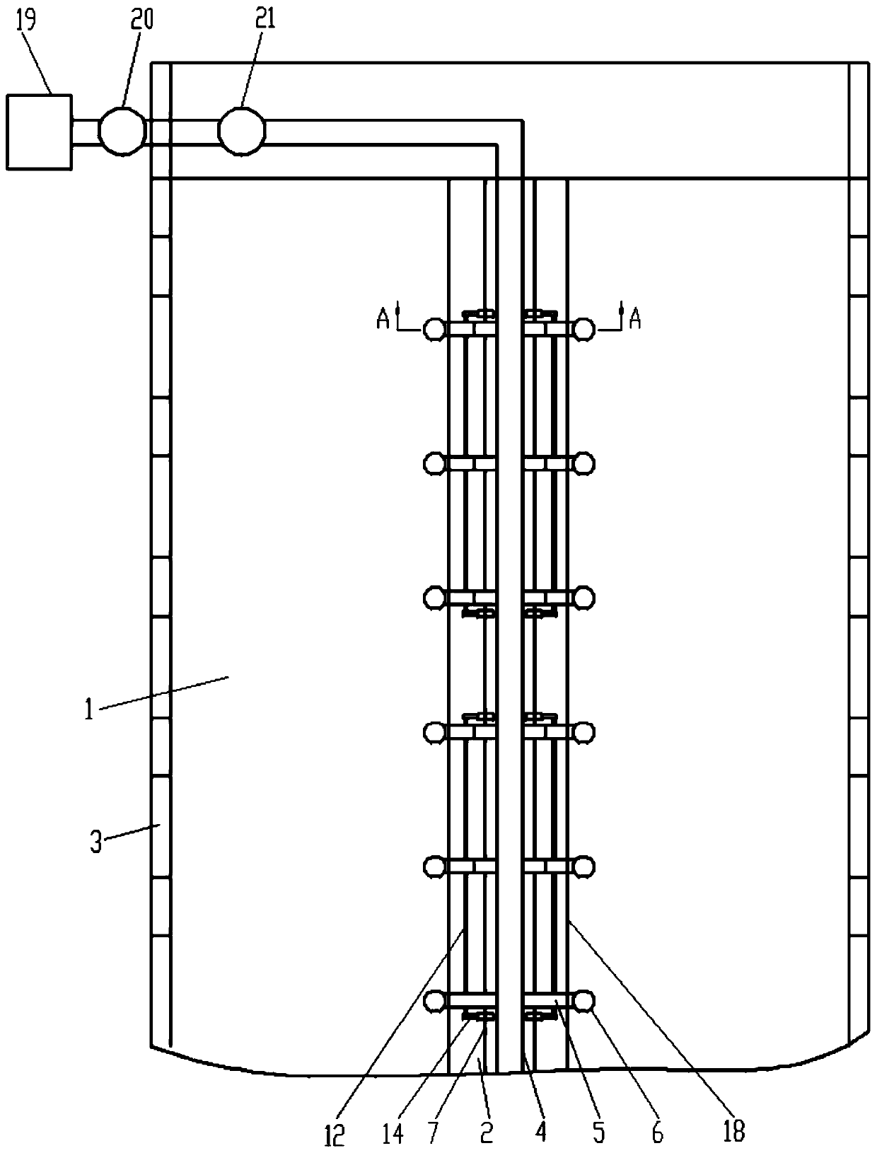 Expressway dripping type snow melting device and snow melting method