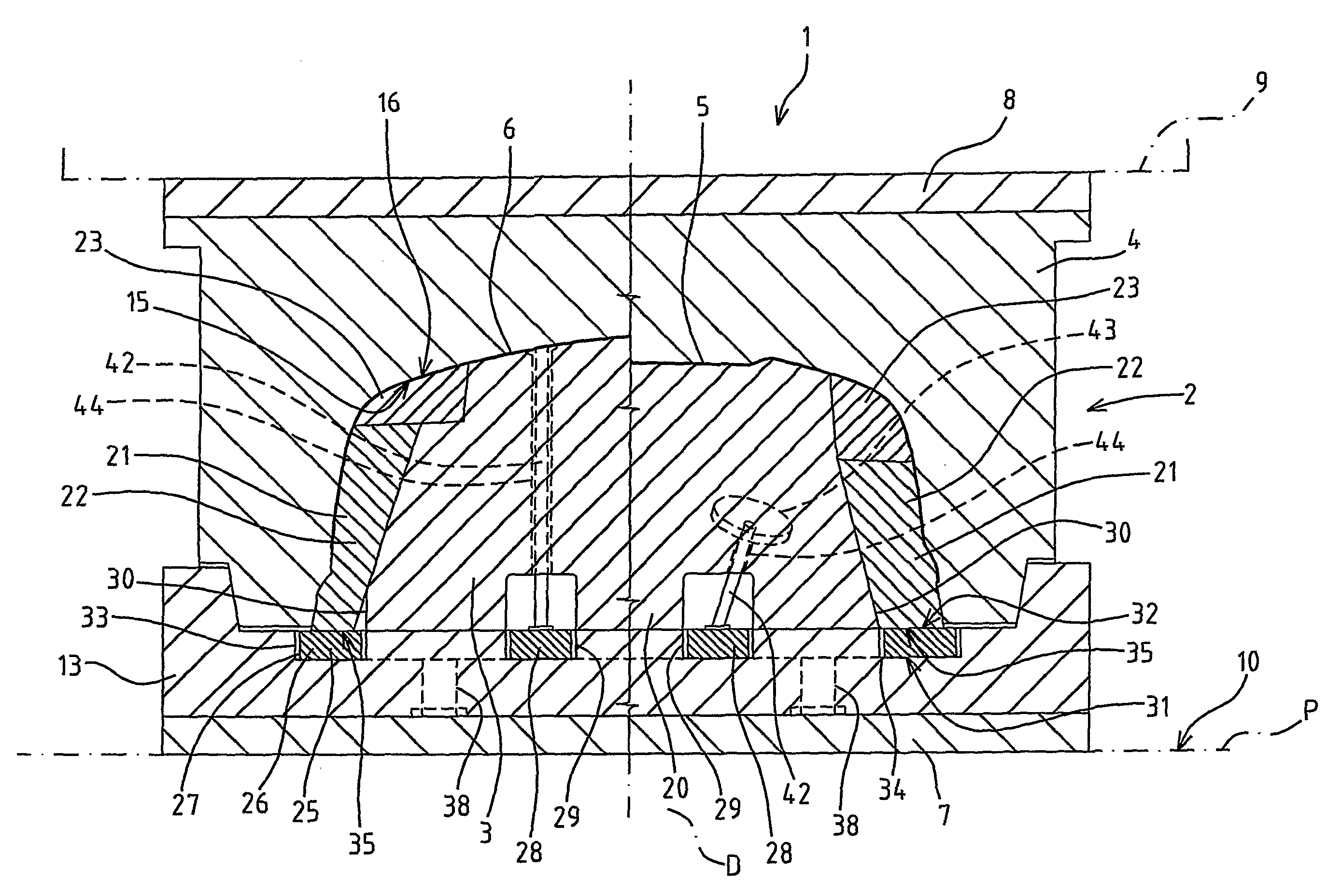 Plastic Material Moulding Apparatus, in Particular for Moulding Vehicle Body Parts