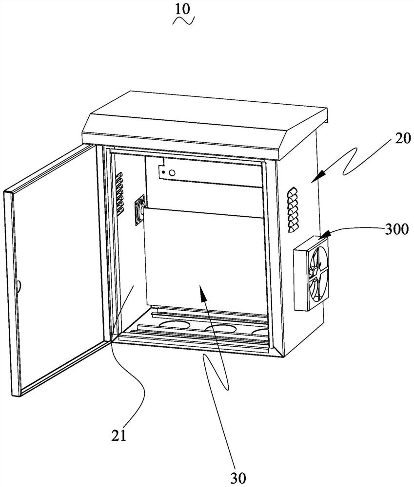 Layered power distribution cabinet