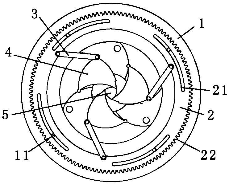 Structure capable of adjusting area of outlet of spraying nozzle