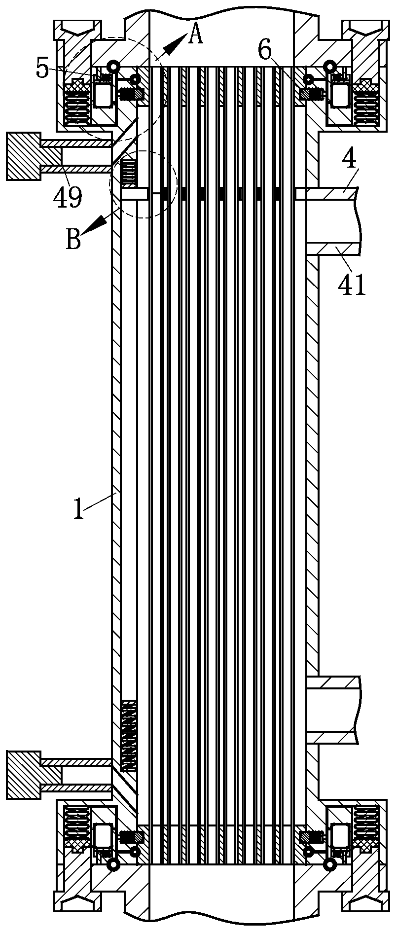 Heat exchange device for composite methyl alcohol evaporator