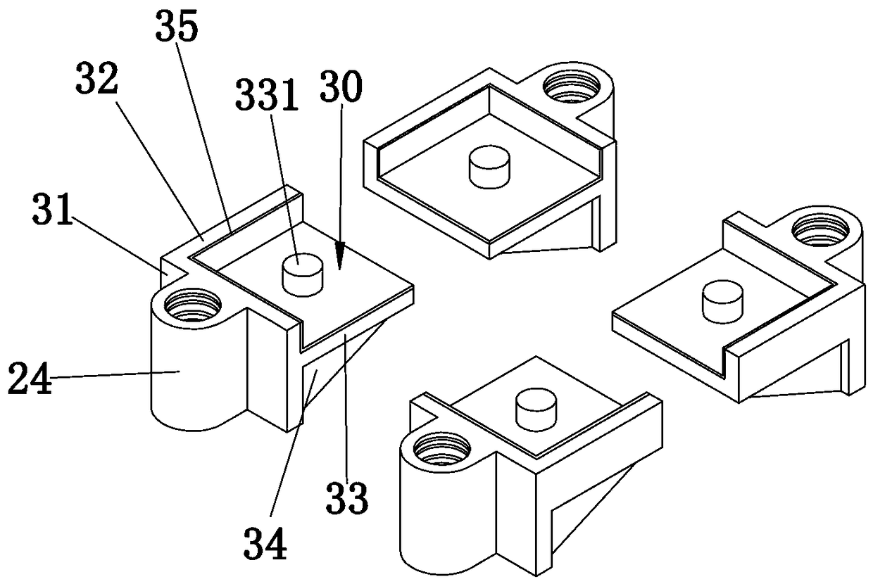 A screw type vertical elevator