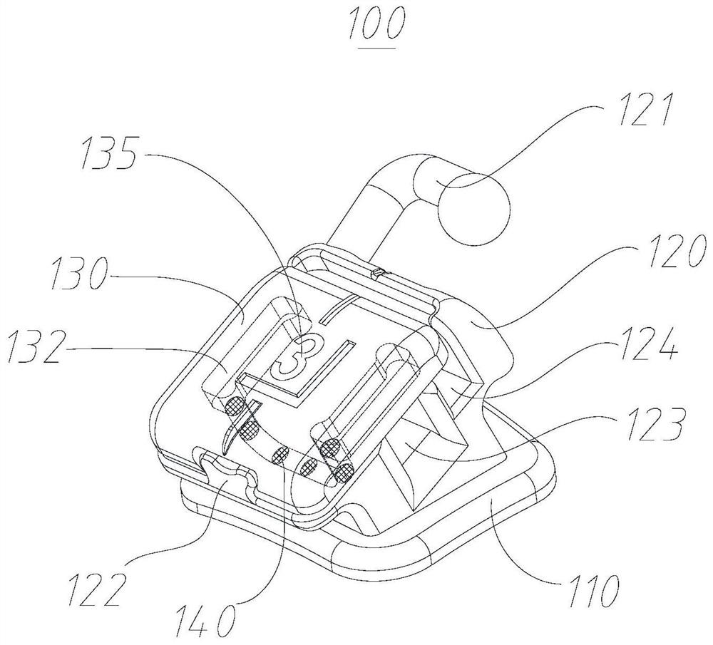 Orthodontic bracket and orthodontic assembly