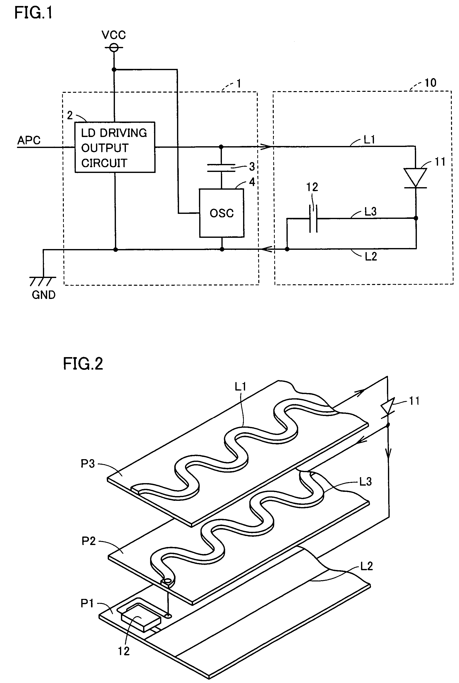 Circuit board transmitting high frequency signal