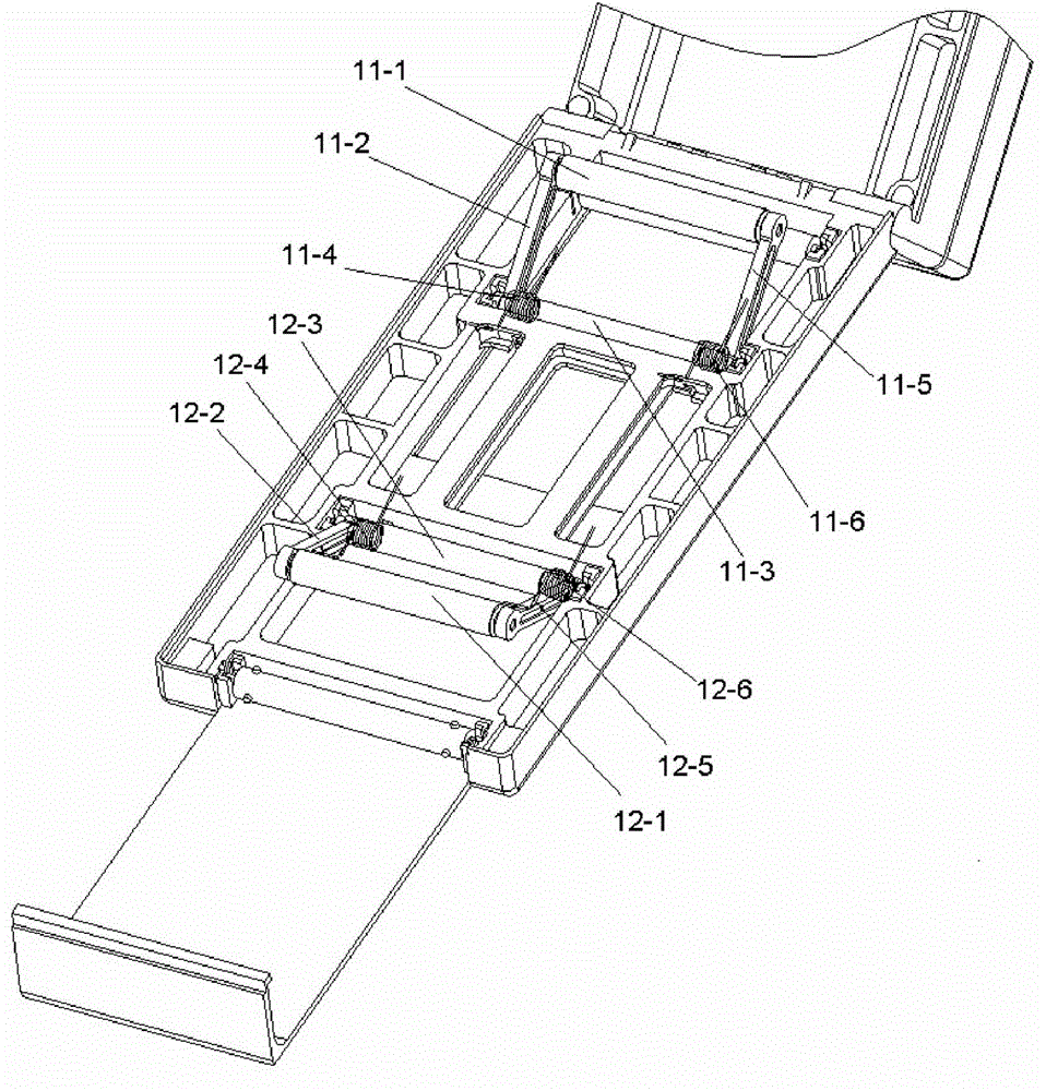 Receipt pressing and rolling device of receipt printer and portable receipt printer provided with same and use method