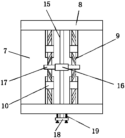 Reaction kettle for chemical production