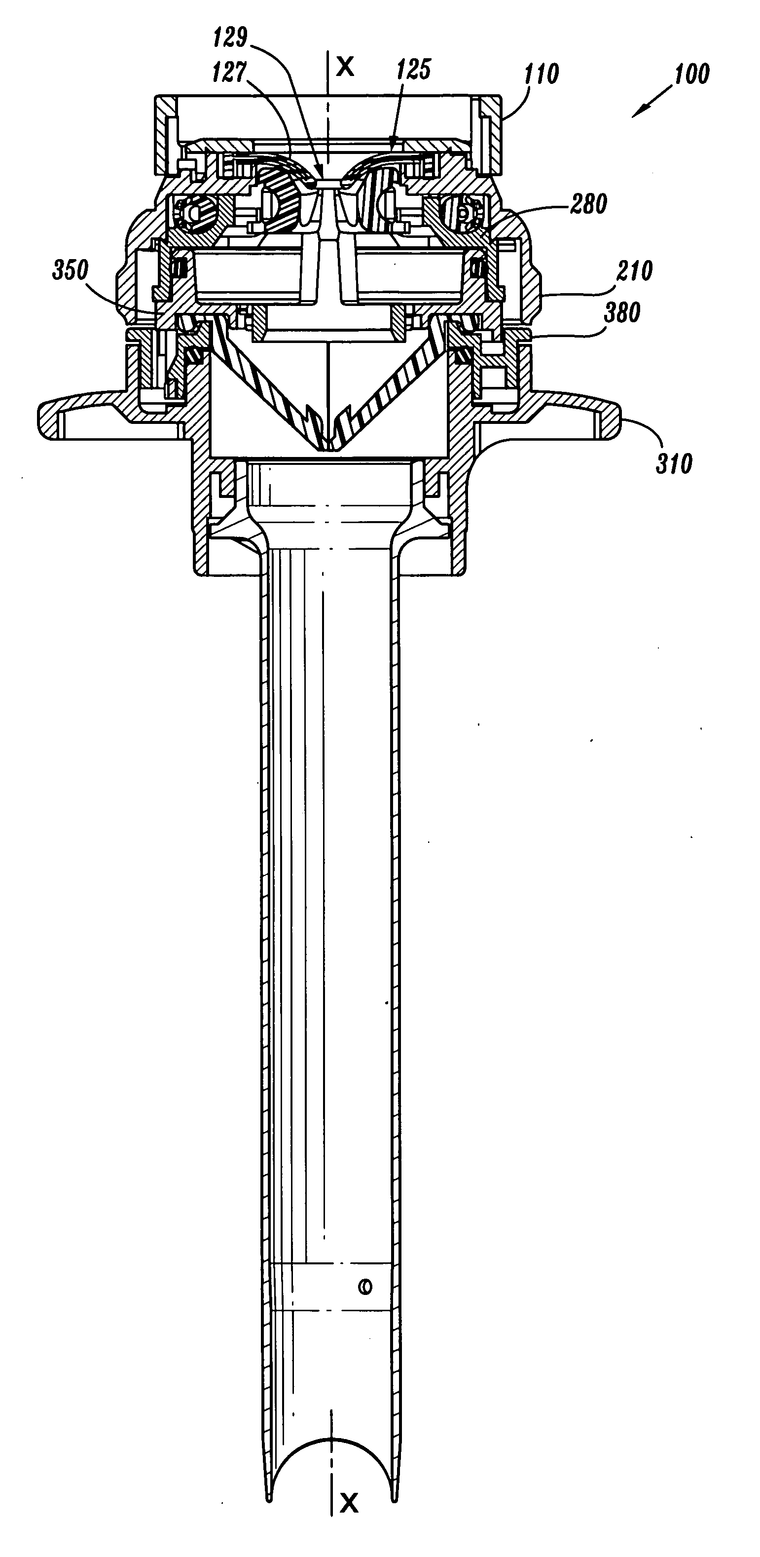 Valve assembly including diameter reduction structure for trocar