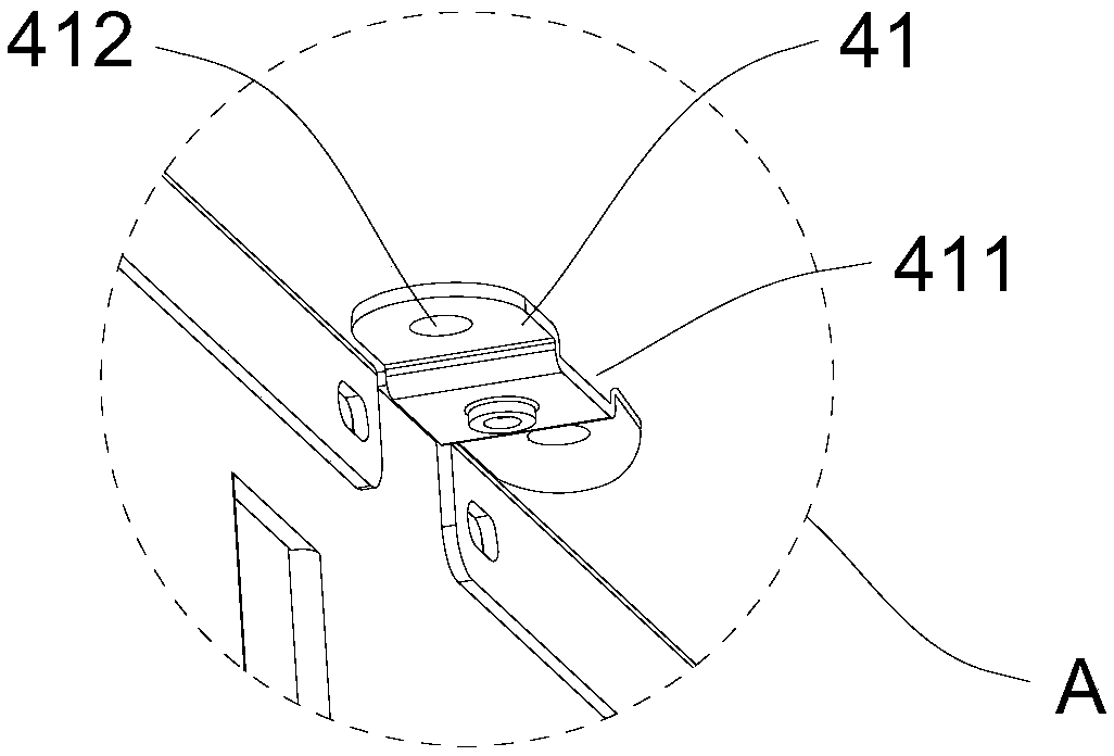 Dehumidifying cabinet