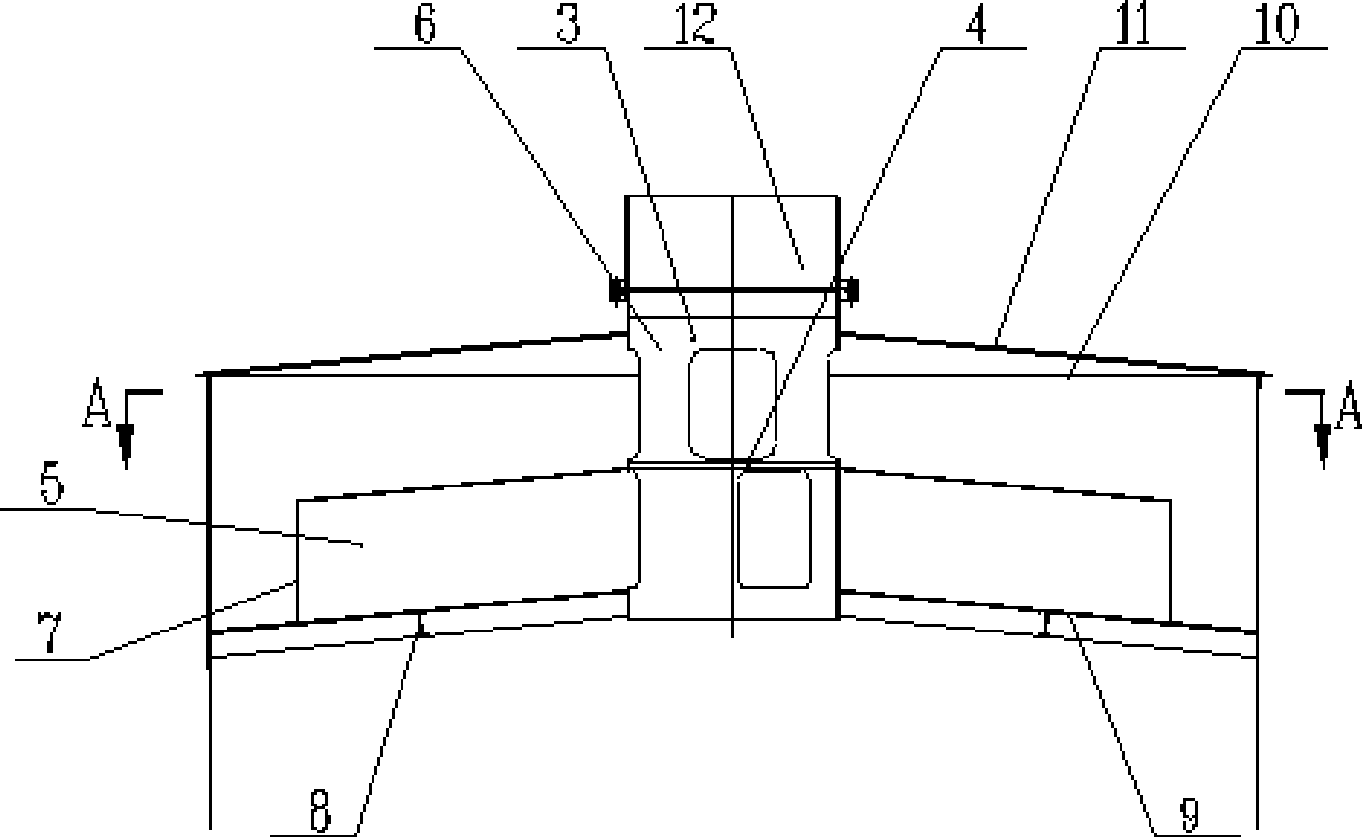 Capacity-expansion groove gas-liquid disconnecting gear