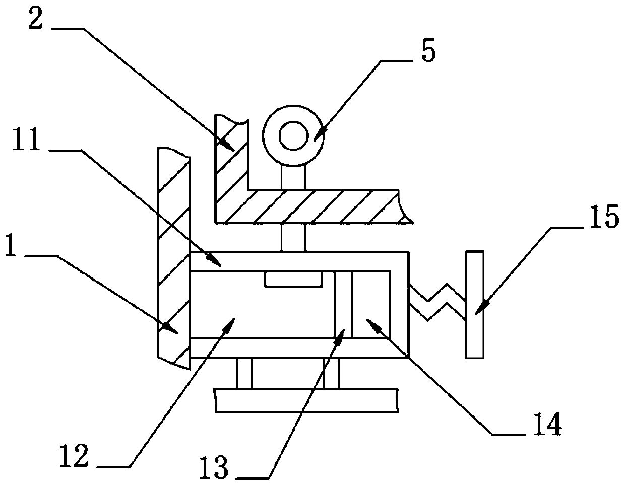 Feeding bottle capable of realizing automatic cooling