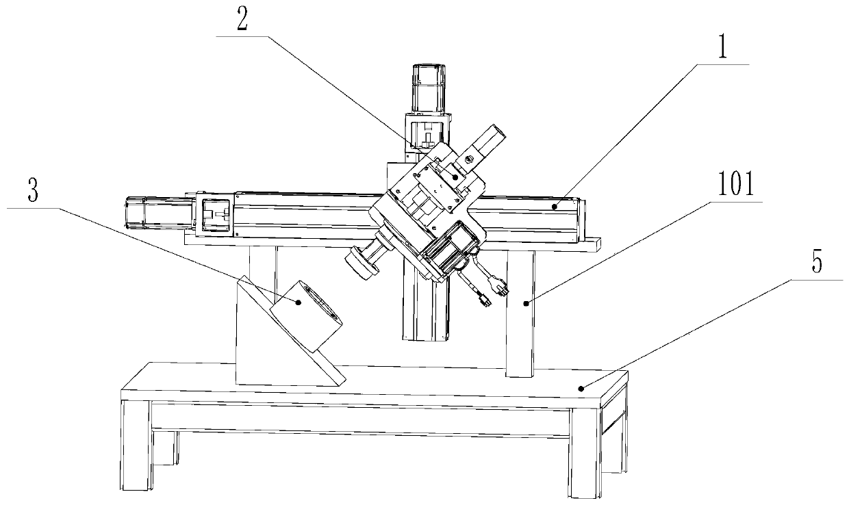 Device for conducting blind hole polishing of conductive workpiece by using liquid metal and method thereof