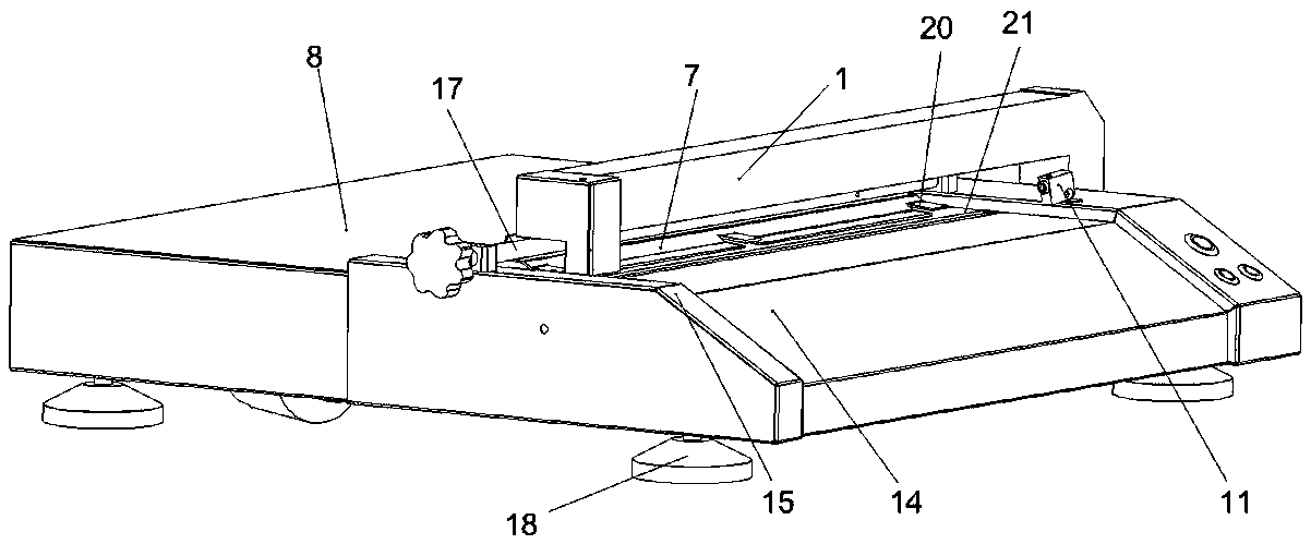 Photo album scratching machine and scratching method