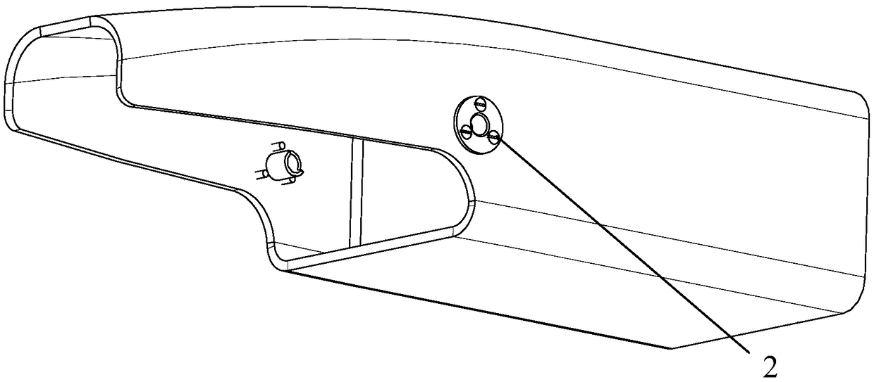 Small-scale empennage synchronous folding mechanism