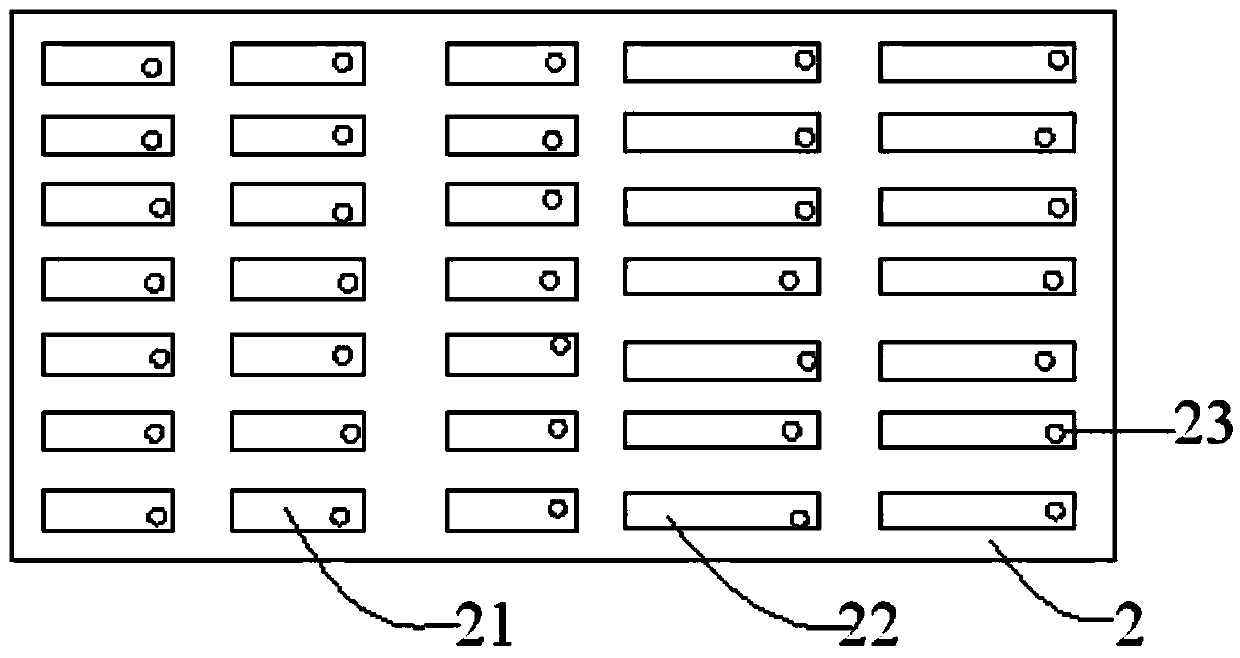 Tray for processing officinal hirudo