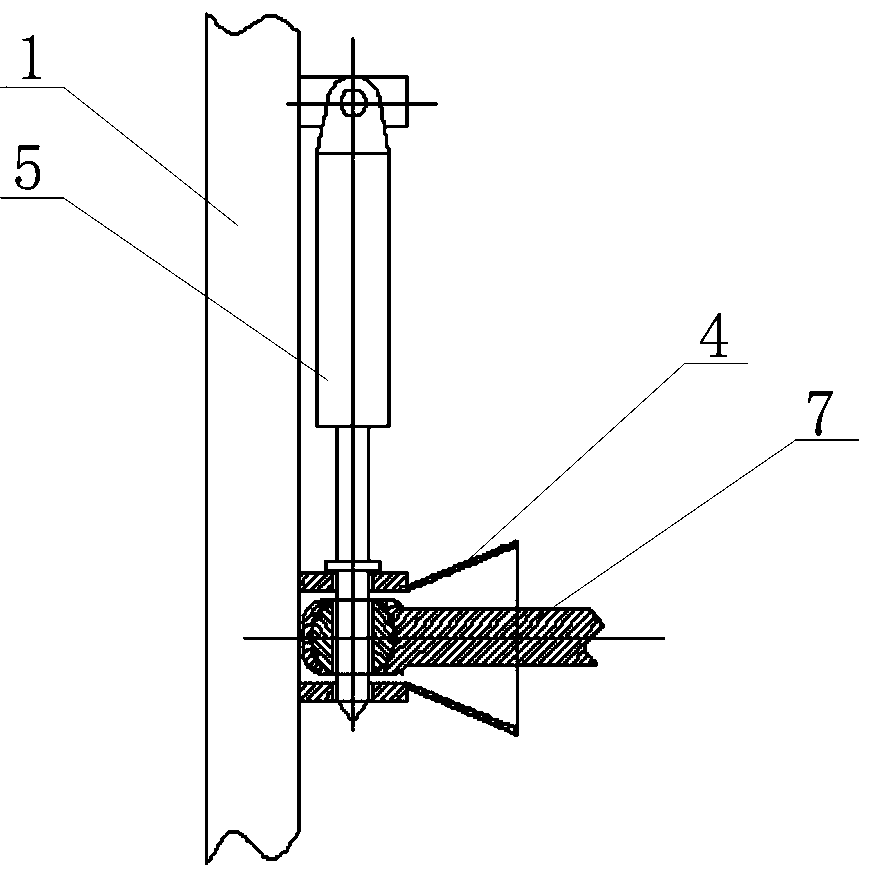 Control system for making tractor mounted on and detached from farm implement