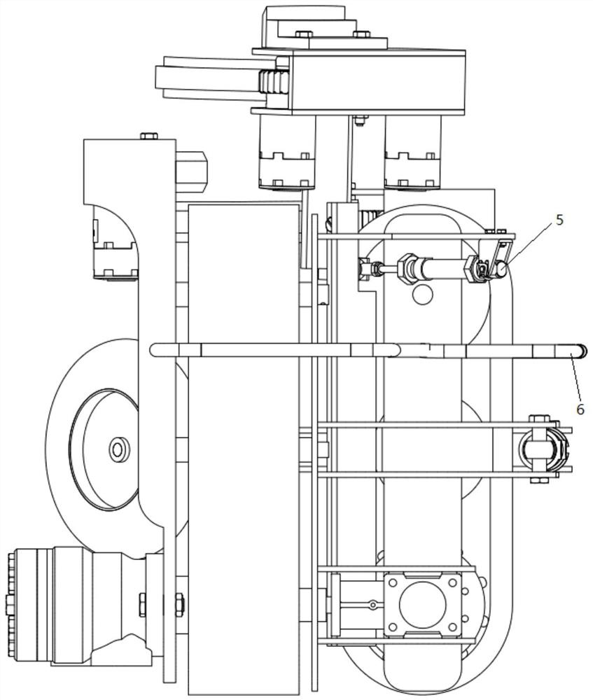 Crawler-type hydraulically-driven pruning machine