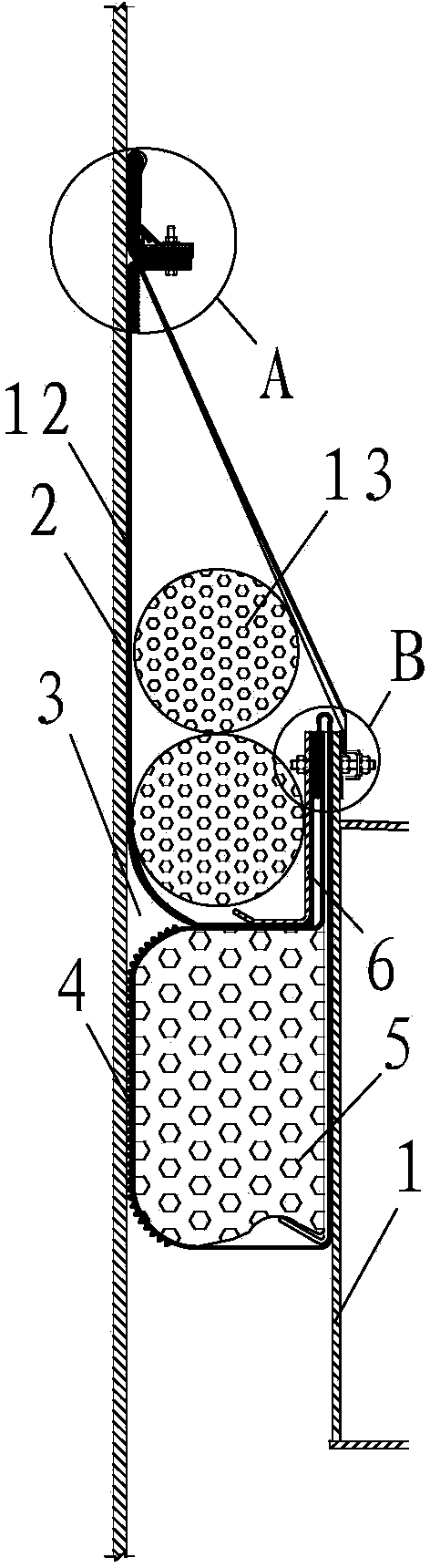 Sealing device between floating disc and tank wall of external floating roof tank and mounting method of sealing device