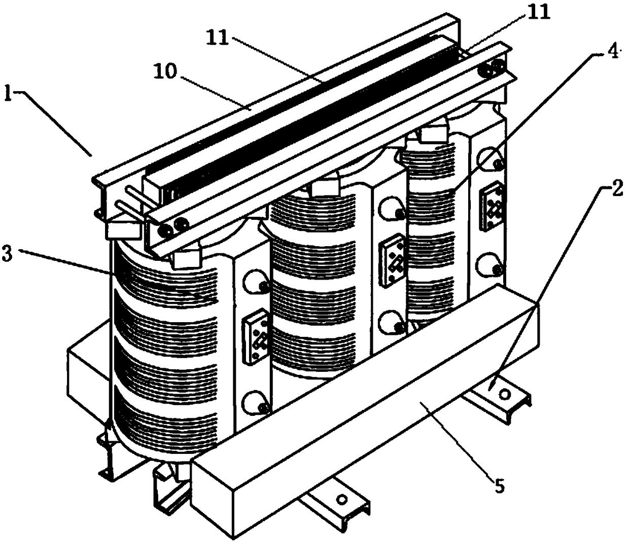 Dry-type transformer with heat radiation and noise reduction functions