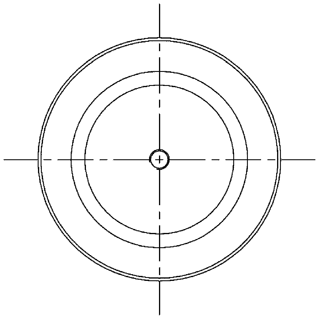 Outdoor high-voltage isolation energy-taking capacitor structure