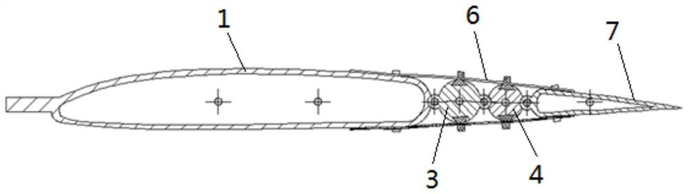 A variant aircraft flexible wing and its variable stiffness skin structure and preparation method