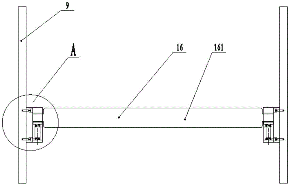 A coreless reel device for crossing the belt