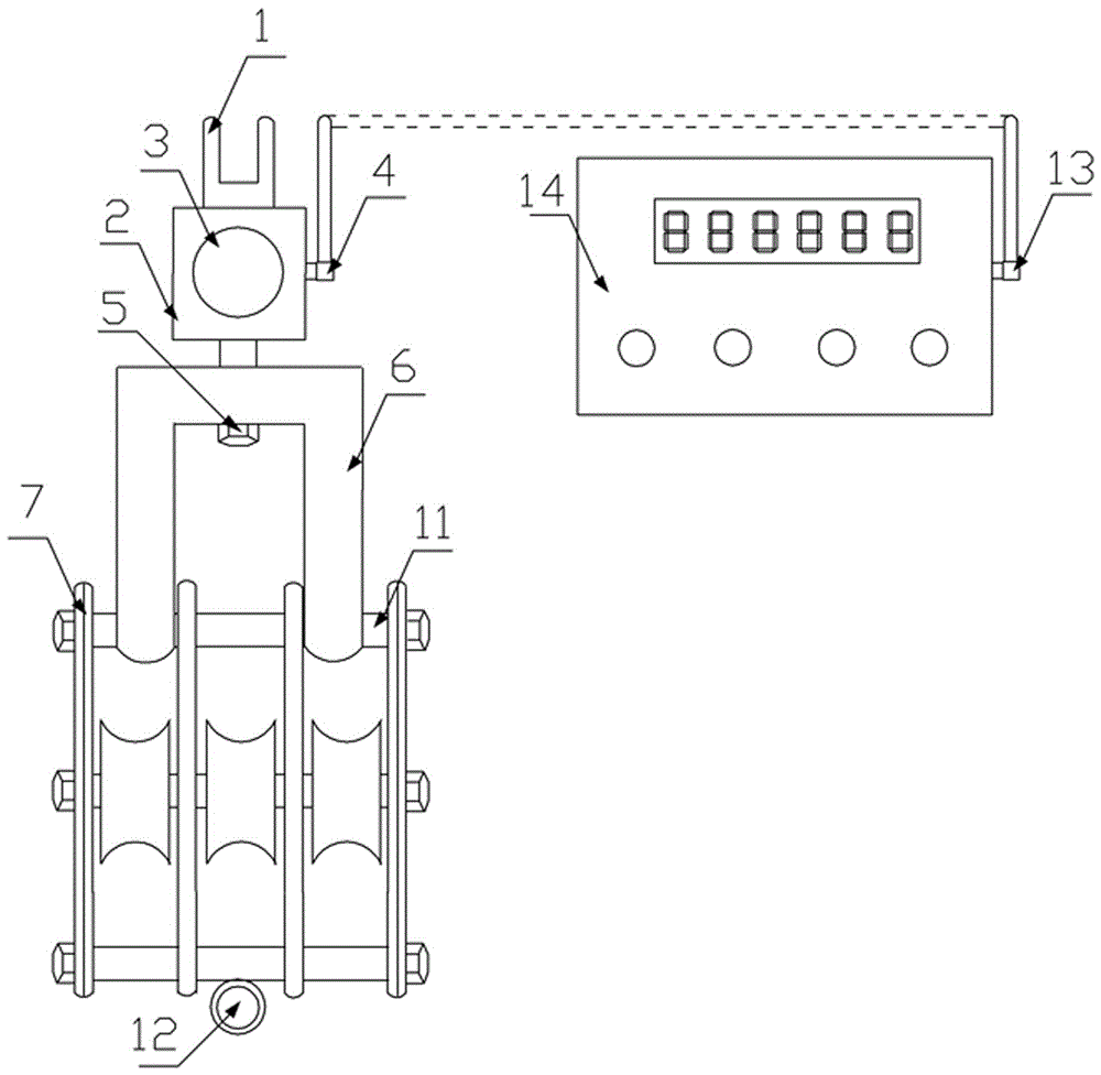 Insulating digital real-time monitoring load-bearing device for live working