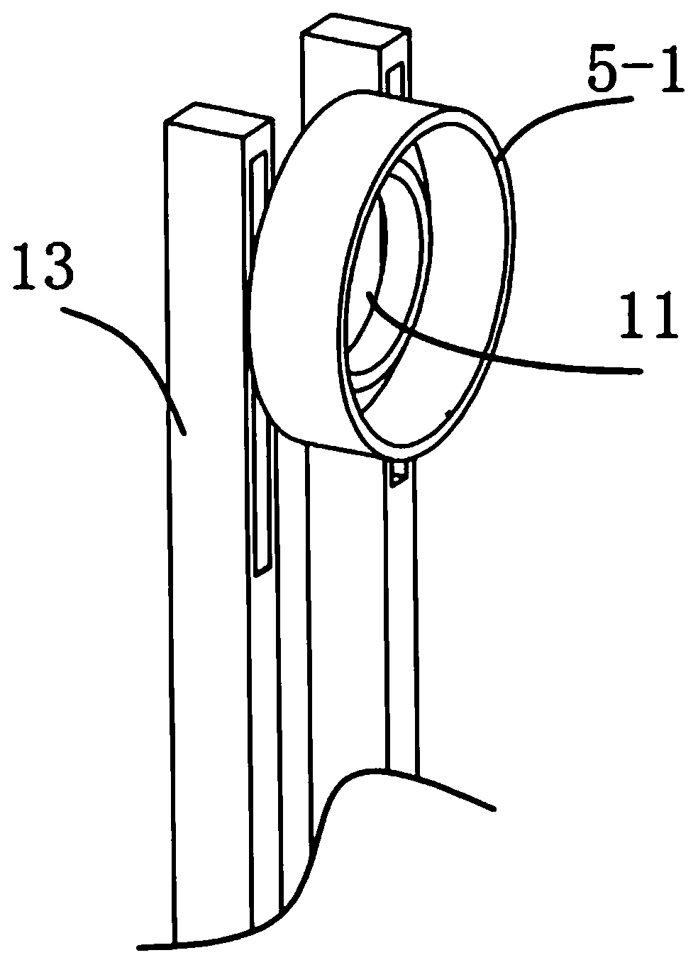 Quality detection device of seamless steel pipe and detection method